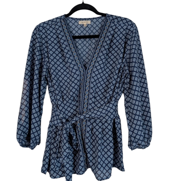 Max Studio top - Picture 1 of 4